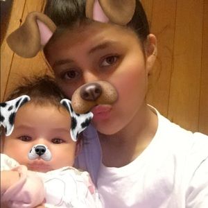 Meet your Posher, Raquel